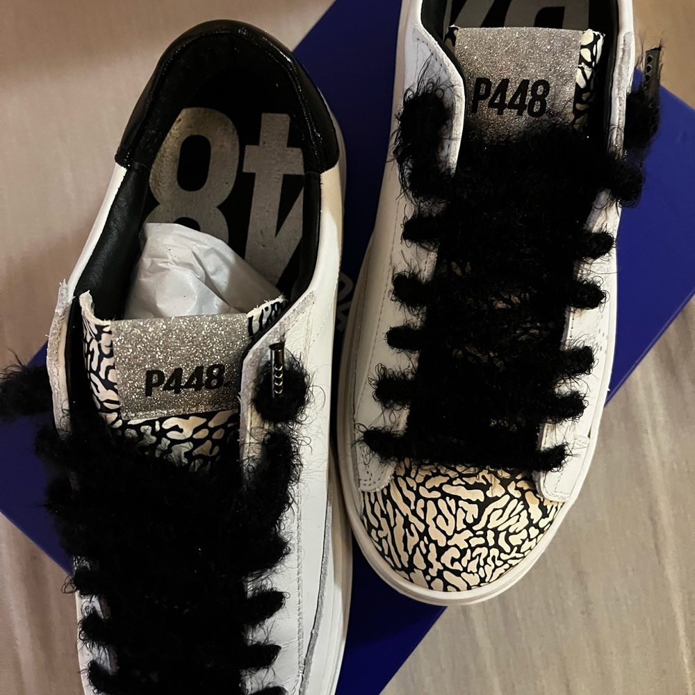 NWT in box p448 John Cement Low Top Sneaker with limited edition laces
